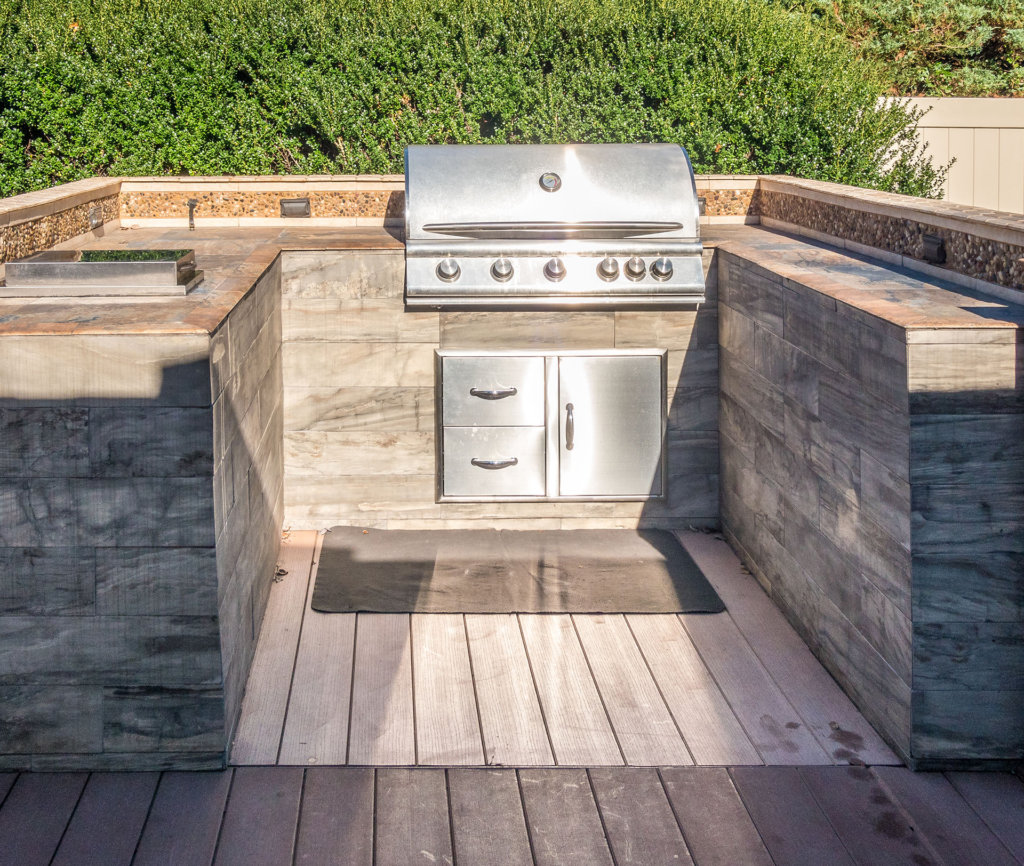 Built-in grill on private deck